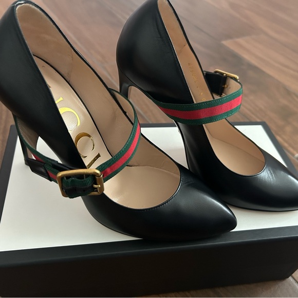 Gucci Leather Pumps with Grosgrain Strap, Mary Janes - Picture 8 of 8